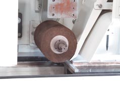 Non-woven abrasive wheel